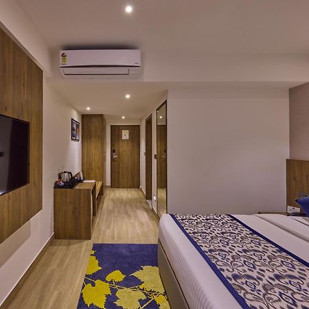 Grand Continent Hebbal A Sarovar Portico Affiliate Hotel 班加罗尔 外观 照片