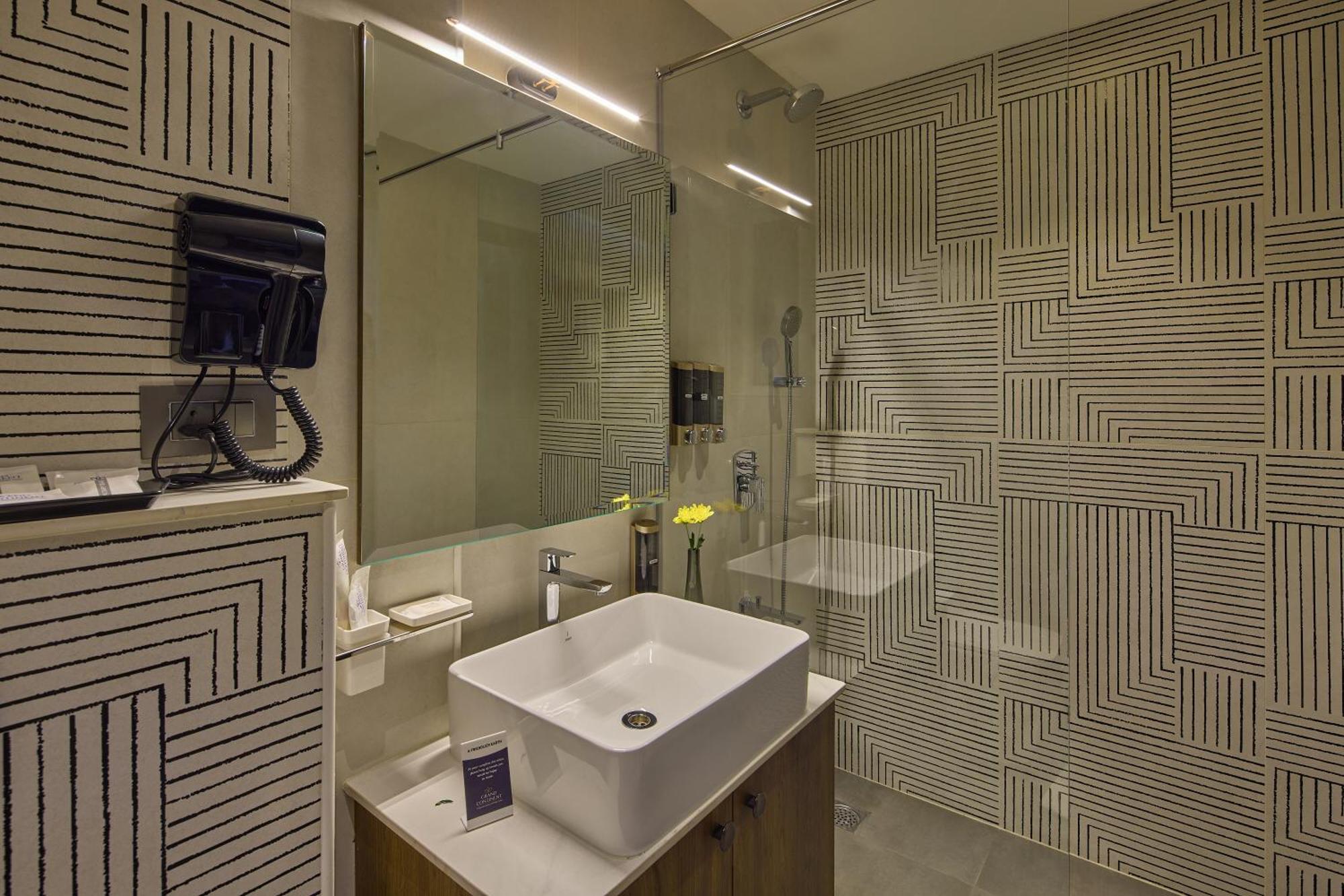 Grand Continent Hebbal A Sarovar Portico Affiliate Hotel 班加罗尔 外观 照片