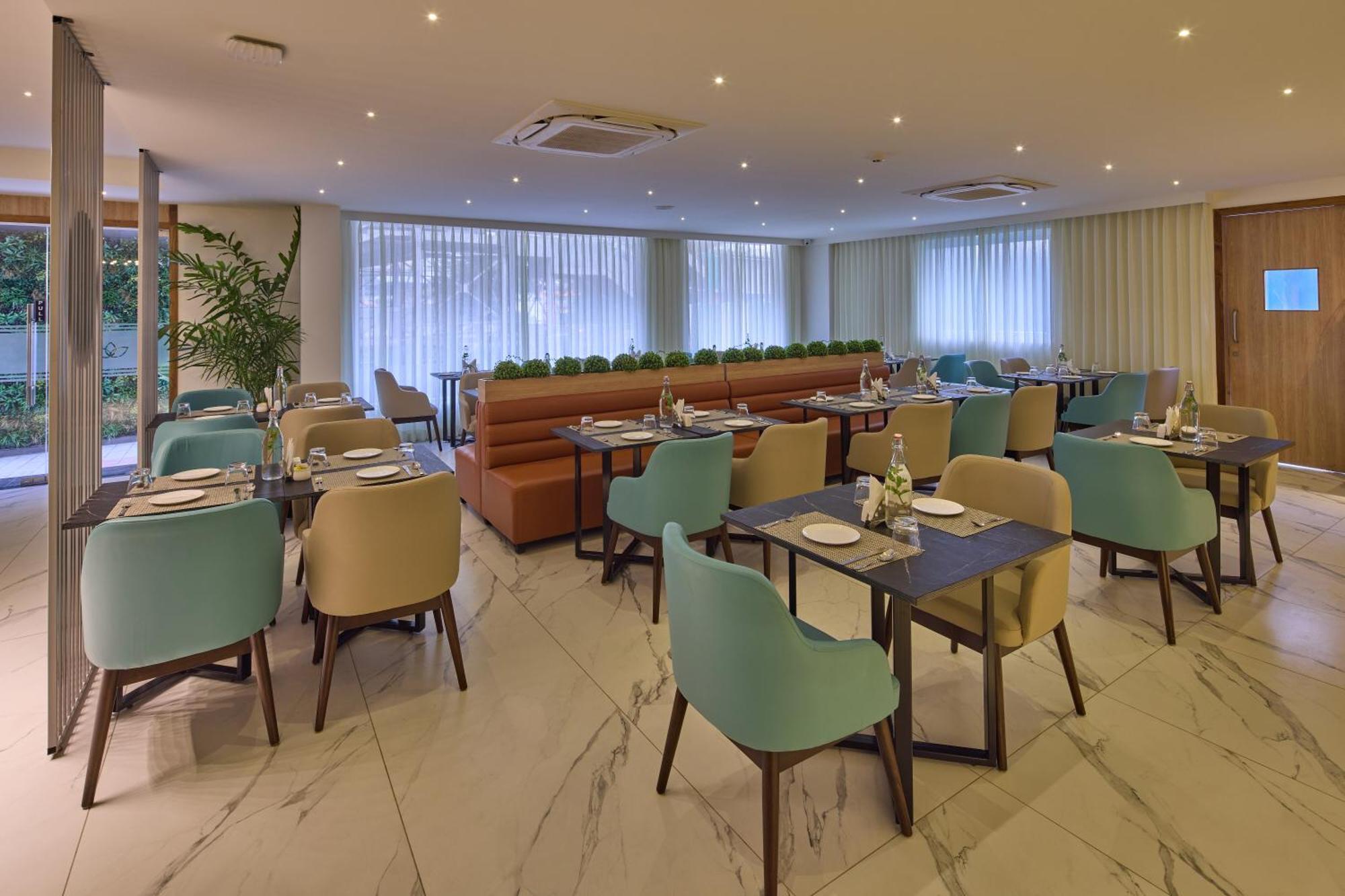 Grand Continent Hebbal A Sarovar Portico Affiliate Hotel 班加罗尔 外观 照片